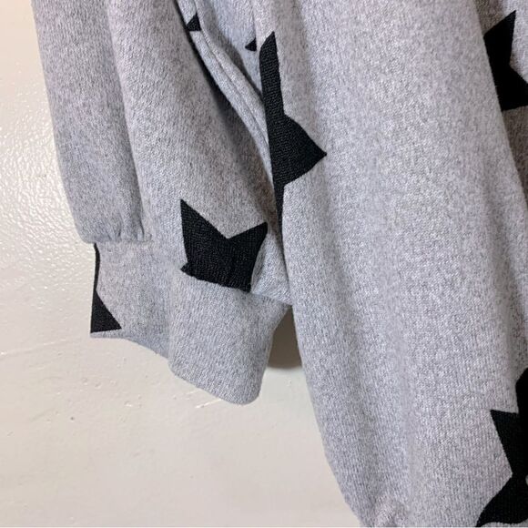 Adrienne Vittadini Top Gray w/ Black Stars Drawstring Front Sz XL Gorgeous - Picture 4 of 7